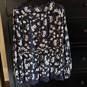 NWT Suzanne Betro Boho Floral Long Sleeve Blouse M